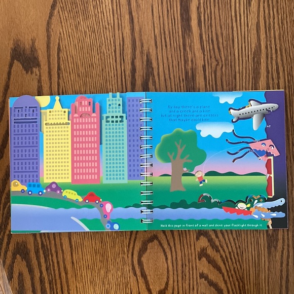 New! Shadow Games book - Picture 4 of 7